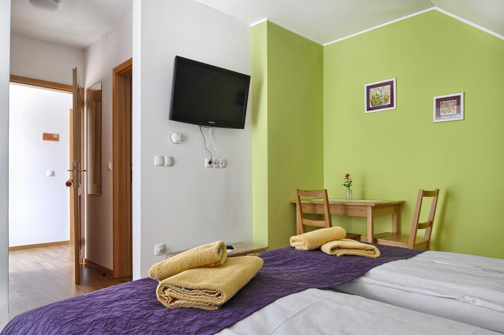 Farm Stay Jarc Vineyard Svecina Cameră foto